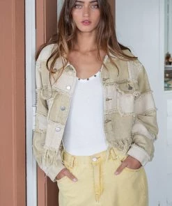 POL SQUARE PATCH DENIM JACKET