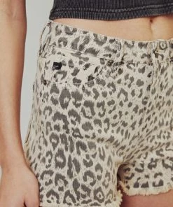 KANCAN SAND LEOPARD SHORTS