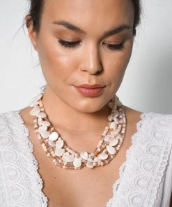 SAACHI SMOOTH SHELL & BEAD NECKLACE