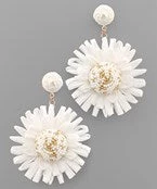 GOLDEN STELLA RAFFIA FLOWER EARRINGS
