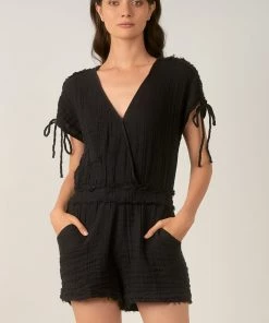 ELAN PILLOW ROMPER SHORTS SET