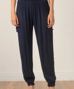 ELAN NAVY SMOCKED POCKET PANT
