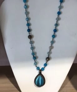 MELANIA CLARA STONE BEAD NECKLACE