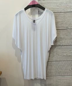 MADE BY JOHNNY JUNEY V-NECK TOP