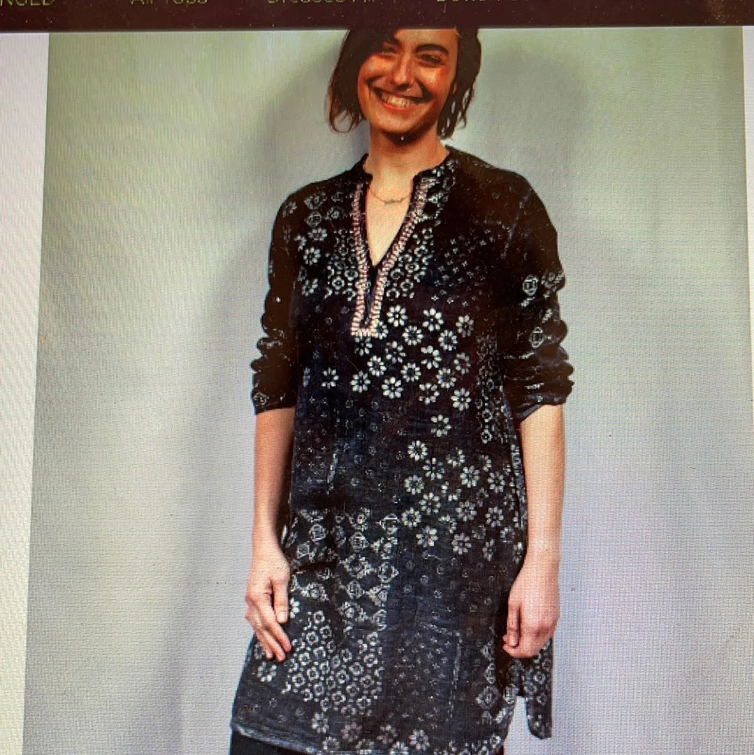 DOLMA AURELIA FOIL PRINTED TUNIC DRESS DRESSES 4 DOLMA AURELIA FOIL PRINTED TUNIC DRESS DRESSES