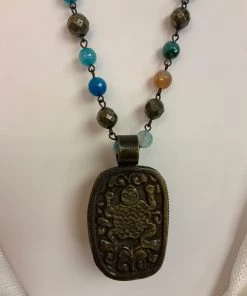 MELANIA CLARA STONE BEAD NECKLACE