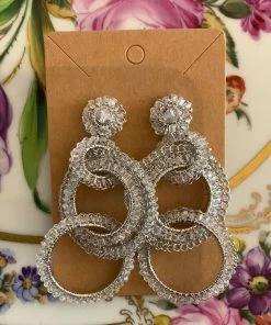 LAVISH CRYSTAL CLEAR SMALL LINKS EARRINGS