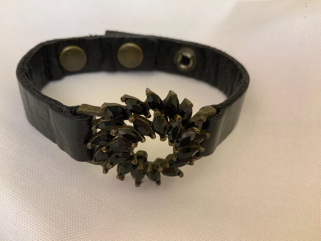 SUZI BRACELETS BLACK SUNBURST BRACELET 1 SUZI BRACELETS BLACK SUNBURST BRACELET