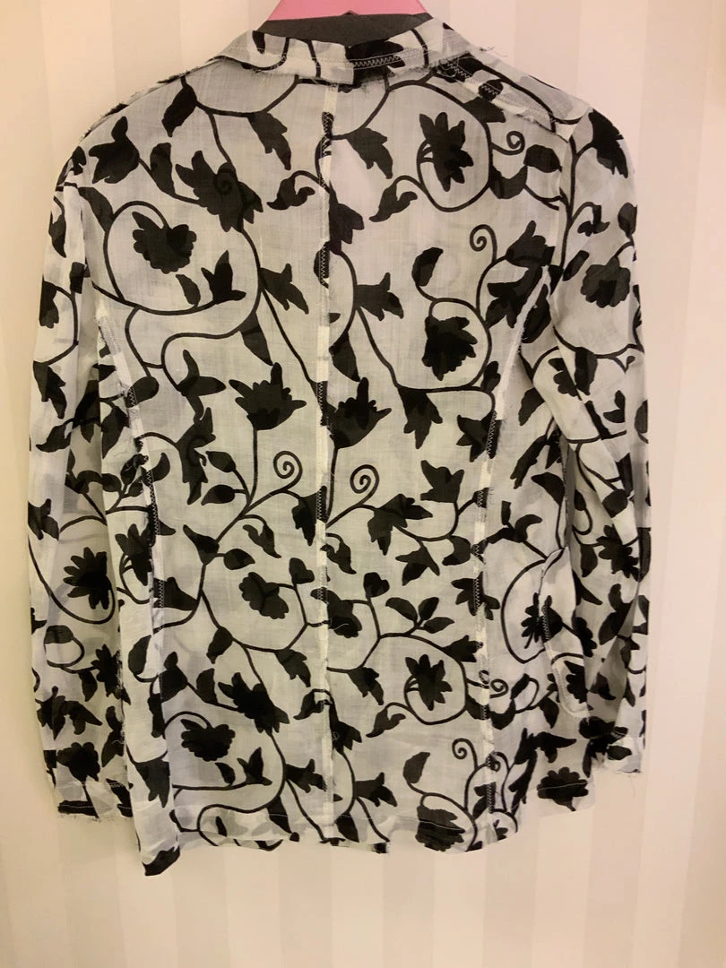 MALIPARMI OUTERWEAR FLORAL SCROLL BLAZER JACKET 2 MALIPARMI OUTERWEAR FLORAL SCROLL BLAZER JACKET