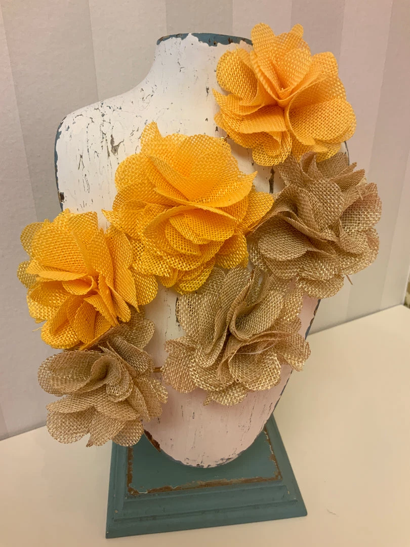 LA JEWELRY HOUSE FLOWER AND CHAIN NECKLACE NECKLACES 1 LA JEWELRY HOUSE FLOWER AND CHAIN NECKLACE NECKLACES